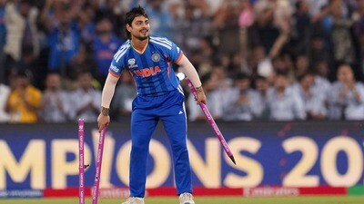ঈশান কিষান (PTI) ঈশান কিষান (PTI)