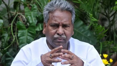 మాజీ కేంద్రమంత్రి కావూరి సాంబశివరావు(ఫైల్ ఫొటో) మాజీ కేంద్రమంత్రి కావూరి సాంబశివరావు(ఫైల్ ఫొటో)