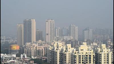 RWAs have also urged the authority to designate authorised feeding points outside residential complexes to avoid conflicts among residents. (HT Archive) RWAs have also urged the authority to designate authorised feeding points outside residential complexes to avoid conflicts among residents. (HT Archive)