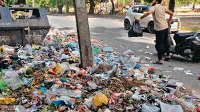 The initiative aims to transform penalties into opportunities for public participation while reinforcing the importance of maintaining cleanliness in Chandigarh. (HT) The initiative aims to transform penalties into opportunities for public participation while reinforcing the importance of maintaining cleanliness in Chandigarh. (HT)