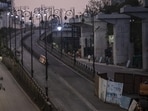 Pune, India - March 26, 2020: Deserted Swatantryaveer Savarkar Flyover at Paud Road, Kothrud in Pune, India, on Thursday, March 26, 2020. Prime Minister Narendra Modi announced complete lockdown of the entire country, as part of the government’s stringent efforts to tackle coronavirus disease Covid-19. This lockdown will be in place for 21 days and more stringent than Janta Curfew. Although, ration shops, groceries, fruits and vegetable shops, dairy and milk booths, meat and fish shops, animal fodder will remain open during the 21-day lockdown. (Photo by Pratham Gokhale/Hindustan Times) (Pratham Gokhale/HT Photo)