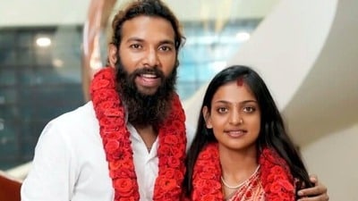 Monalisa's Marriage Controversy: Director Sanoj Sharma Accuses "Love Jihad"