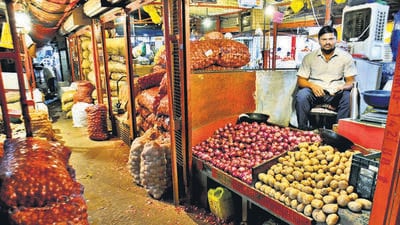 Thane, India - March -12, 2026: after iran and istreal war The situation has affected overall business in the market as well. In Thane, traders were seen worried as customers were fewer and sales have dropped significantly ,in Thane ,in Mumbai, India, on, Thursday, March -12, 2026. ( Praful Gangurde / HT Photo) Thane, India - March -12, 2026: after iran and istreal war The situation has affected overall business in the market as well. In Thane, traders were seen worried as customers were fewer and sales have dropped significantly ,in Thane ,in Mumbai, India, on, Thursday, March -12, 2026. ( Praful Gangurde / HT Photo)