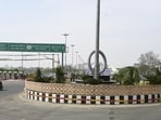 The Kukrail Road stretch opposite Central Academy School, close to Samta Mulak, is also likely to witness heavy traffic congestion as vehicles from Samta Mulak, Kukrail via the flyover, and the Green Corridor flyover converge at the same point. (Deepak Gupta/HT)