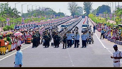 A fleet of over 1,400 police vehicles were flagged off by Jharkhand CM Hemant Soren in Ranchi on Friday (HT PHOTO) A fleet of over 1,400 police vehicles were flagged off by Jharkhand CM Hemant Soren in Ranchi on Friday (HT PHOTO)