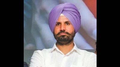 NITI Aayog’s latest Fiscal Health Index (FHI) of 18 major states has exposed the Aam Aadmi Party’s fake claims of progress, alleged Warring. (HT Photo)