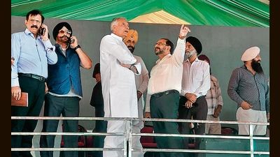 Punjab BJP president Sunil Jakhar overseeing the preparations ahead of the BJP rally in Moga on Friday. (Sanjeev Kumar /HT) Punjab BJP president Sunil Jakhar overseeing the preparations ahead of the BJP rally in Moga on Friday. (Sanjeev Kumar /HT)