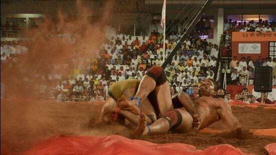 ISWAI and Maharashtra Rajya Bhartiya Shaili Kusti Sangha have filed a petition in Pune District Court seeking to halt a wrestling tournament scheduled to be held in Wagholi from March 18 to 22. ((PIC FOR REPRESENTATION))