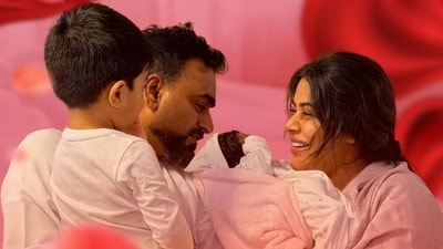 రెండోసారి తల్లి అయిన పూర్ణ- పండంటి ఆడబిడ్డకు జన్మనిచ్చిన హీరోయిన్- అల్లా కానుక అంటూ! పాప పేరు ఏంటంటే? రెండోసారి తల్లి అయిన పూర్ణ- పండంటి ఆడబిడ్డకు జన్మనిచ్చిన హీరోయిన్- అల్లా కానుక అంటూ! పాప పేరు ఏంటంటే?