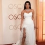 <p>Priyanka Chopra: ప్రియాంకా చోప్రా ఆస్కార్స్ రెడ్ కార్పెట్ పై ఇలా వైట్ డ్రెస్ లో మెరిసిపోయింది. ఆ డ్రెస్ కు మ్యాచింగ్ నెక్లెస్ తో ఆమె స్పెషల్ అట్రాక్షన్ గా నిలిచింది.</p>