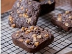 Try chef Kunal Kapur's 1-minute microwave chocolate brownie recipe, ready in under 7 minutes with a fudgy texture and nutty crunch. (Pics courtesy: Chef Kunal Kapur)