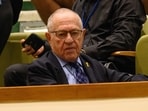 Alan Dershowitz criticized Joe Kent over his Iran resignation, sparking widespread online backlash.