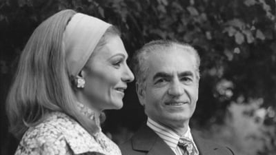 (FILES) Mohammed Reza Pahlavi, shah of Iran, and his wife Farah Diba are seen 24 January 1979 in Marrakech, during their stay in Morocco. Farah Pahlavi is the widow of Iran's former shah. (AFP) (FILES) Mohammed Reza Pahlavi, shah of Iran, and his wife Farah Diba are seen 24 January 1979 in Marrakech, during their stay in Morocco. Farah Pahlavi is the widow of Iran's former shah. (AFP)