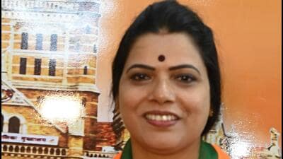 Mayor Ritu Tawde (PTI)
