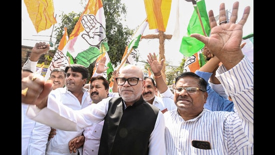 Bihar Congress president Rajesh Ram along with party workers stages a protest at Sadaqat Ashram, alleging that the ruling NDA government 'stole votes and legislators' in the recent Rajya Sabha elections, in Patna on Tuesday. (PTI)