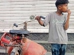 Warning of strict action, the DC said any individual or dealer found indulging in black marketing or illegal stockpiling would face legal consequences. (Gurpreet Singh/HT) Warning of strict action, the DC said any individual or dealer found indulging in black marketing or illegal stockpiling would face legal consequences. (Gurpreet Singh/HT)