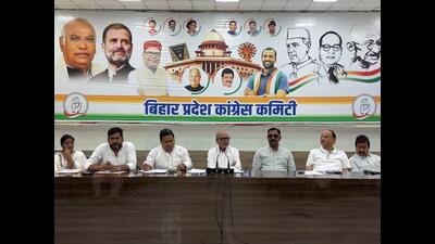 A meeting of state Congress in Patna on Wednesday. (@INCBihar) A meeting of state Congress in Patna on Wednesday. (@INCBihar)