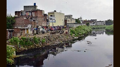 Encroachment along side with Buddha Nullah near Kundanpuri area in Ludhiana. (Gurpreet/ HT) Encroachment along side with Buddha Nullah near Kundanpuri area in Ludhiana. (Gurpreet/ HT)