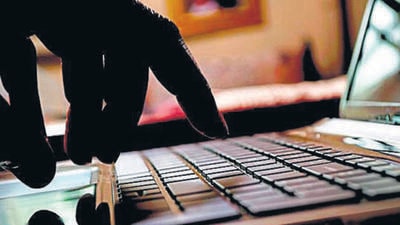 Fraud spanned over seven months; fake app showed profits until access was blocked and suspects went incommunicado. (file photo) Fraud spanned over seven months; fake app showed profits until access was blocked and suspects went incommunicado. (file photo)