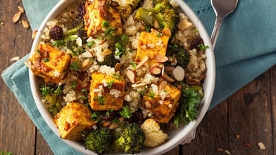 Quinoa Breakfast Bowl Recipes (Freepik) Quinoa Breakfast Bowl Recipes (Freepik)