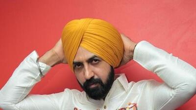 Shiromani Akali Dal (SAD) chief Sukhbir Singh Badal slammed the Bhagwant Mann-led AAP government, alleging that Gippy Grewal’s (in pic) security was deliberately withdrawn after the actor-singer met him at his residence recently. (File photo) Shiromani Akali Dal (SAD) chief Sukhbir Singh Badal slammed the Bhagwant Mann-led AAP government, alleging that Gippy Grewal’s (in pic) security was deliberately withdrawn after the actor-singer met him at his residence recently. (File photo)
