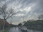 Overcast skies and light rain near Talkatora Stadium in New Delhi, on Thursday. The maximum temperature was 26.8°C. (Sanchit Khanna/HT Photo) Overcast skies and light rain near Talkatora Stadium in New Delhi, on Thursday. The maximum temperature was 26.8°C. (Sanchit Khanna/HT Photo)