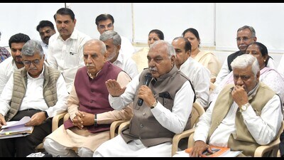 Haryana former CM Bhupinder Singh Hooda along with congress senior leaders during the press conference at Sector 7 on Thursday. (HT Photo) Haryana former CM Bhupinder Singh Hooda along with congress senior leaders during the press conference at Sector 7 on Thursday. (HT Photo)