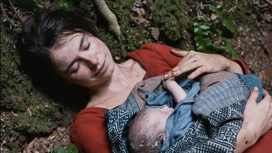 A scene from the movie Hamnet.
