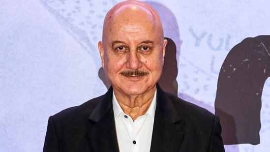 Anupam Kher says he refused to get hair transplant despite being offered money: ‘Main paise nahi lunga’ Anupam Kher says he refused to get hair transplant despite being offered money: ‘Main paise nahi lunga’