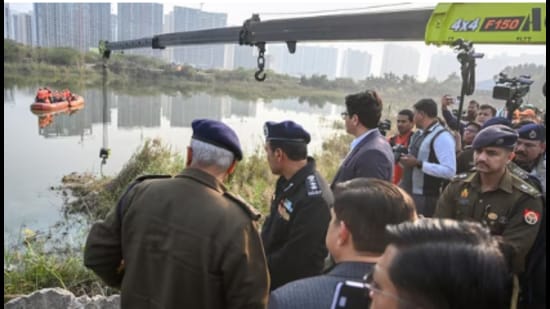 Mehta, who then climbed on the roof of the car and called his father for help at around midnight, finally drowned to death after hours of wait and lack of rescue efforts. (HT File Photo)