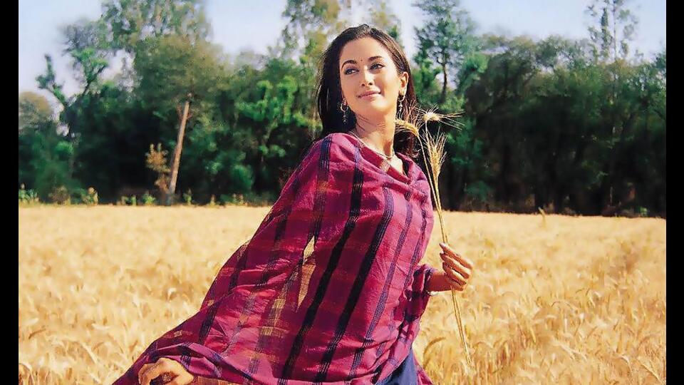Gayatri Joshi was a beauty-pageant winner who had turned down several roles before Swades.