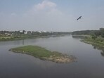 Authorities have flagged garbage dumping in Mula-Mutha riverbed near Loni Kalbhor with irrigation department serving notice to gram panchayat. ((PIC FOR REPRESENTATION))