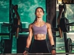 Starting small, with deadlifts of 30 kg, it would be a year before felt a change, she says