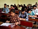 ఇంటర్‌ విద్యార్థులకు కూడా మధ్యాహ్న భోజనం