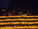 Warm, ambient lighting by the candles mixed with the instrumental melody from the ensemble makes candelight concerts meditative in nature. 