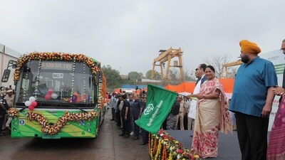 Rekha Gupta flags off newly inducted electric buses at Indraprastha Bus Depot in New Delhi. Rekha Gupta flags off newly inducted electric buses at Indraprastha Bus Depot in New Delhi.