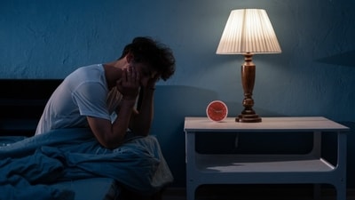 By prioritising night 'posture', you can prevent neck pain and promote overall spinal health. (Shutterstock) By prioritising night 'posture', you can prevent neck pain and promote overall spinal health. (Shutterstock)