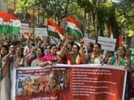 Pune city Congress women’s wing staged a protest on Fergusson College (FC) Road on Saturday against Ashok Kharat and those allegedly supporting him. (HT PHOTO)