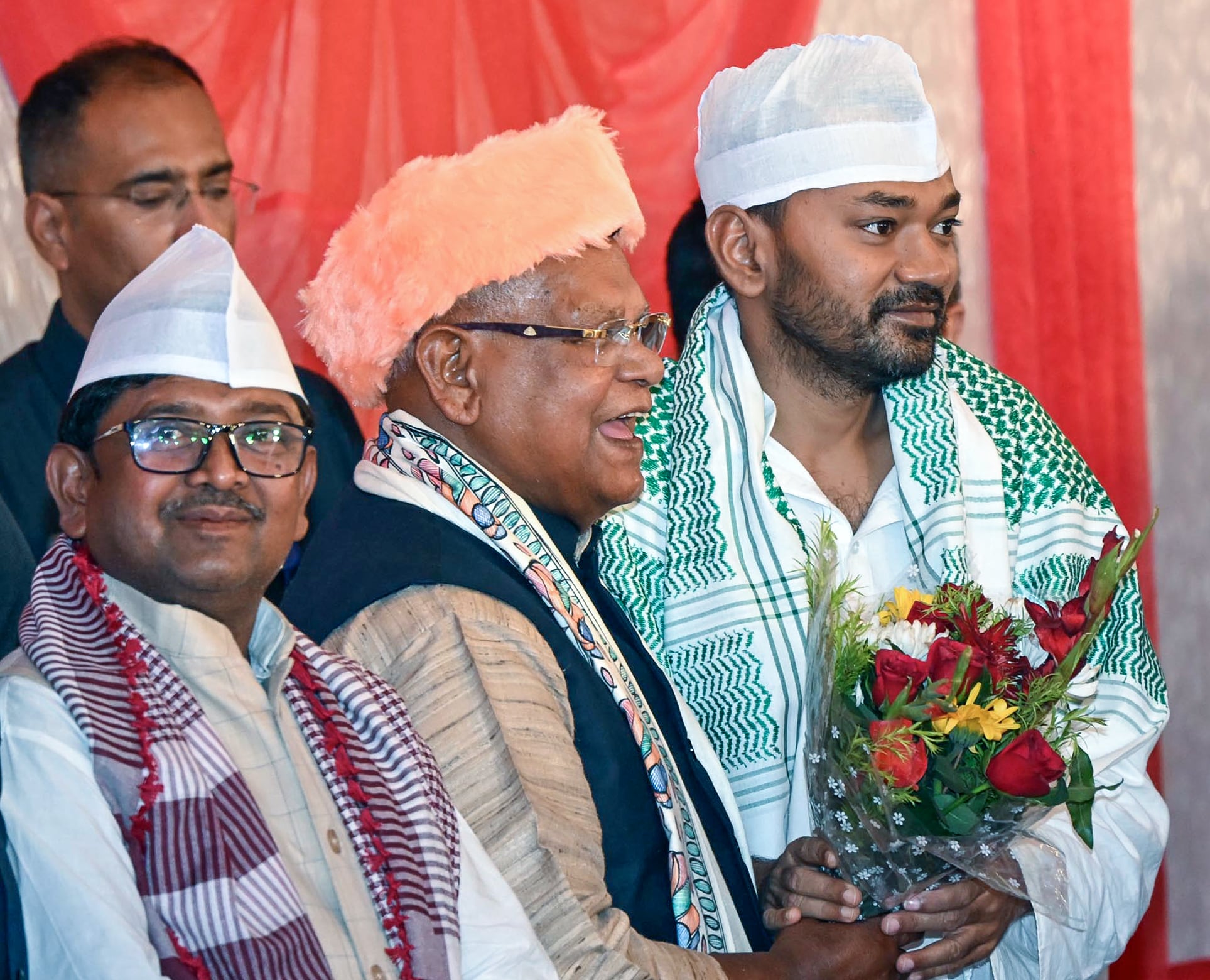 Patna, Mar 19 (ANI): Union Minister and Hindustani Awam Morcha (Secular) chief Jitan Ram Manjhi, along with JDU leader Nishant Kumar, during an Iftar party, in Patna on Thursday. (ANI Photo) (Pappi Sharma) Patna, Mar 19 (ANI): Union Minister and Hindustani Awam Morcha (Secular) chief Jitan Ram Manjhi, along with JDU leader Nishant Kumar, during an Iftar party, in Patna on Thursday. (ANI Photo) (Pappi Sharma)