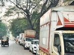 The road from Lokhandwala to Pathanwadi in Malad has little traffic and no speed breakers. Local residents claim bikers with modified silencers race on the stretch at off hours.