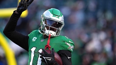 A.J. Brown #11 of the Philadelphia Eagles warms up prior to the game against the Washington Commanders (Getty Images via AFP) A.J. Brown #11 of the Philadelphia Eagles warms up prior to the game against the Washington Commanders (Getty Images via AFP)
