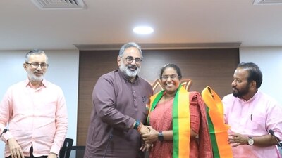 BJP state president Rajeev Chandrasekhar welcomes Smitha Sundaresan to Kerala BJP. (X/@BJP4Keralam)