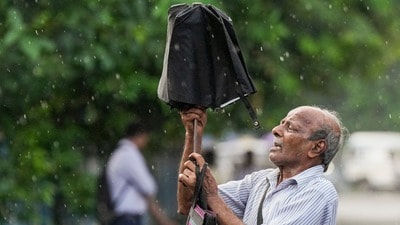 দক্ষিণবঙ্গে বড় আপডেট (PTI) দক্ষিণবঙ্গে বড় আপডেট (PTI)