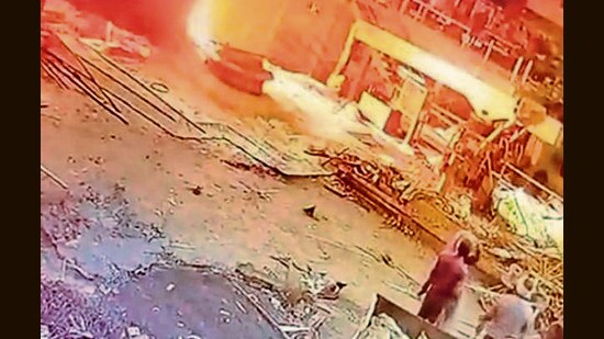 A CCTV grab of the explosion at the knitw ear factory at RK Road in Ludhiana on Sunday. (HT Photo)