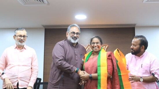 BJP state president Rajeev Chandrasekhar welcomes Smitha Sundaresan to Kerala BJP. (X/@BJP4Keralam)