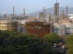 India has limited options to fall back on, despite turning to spot LNG markets and the temporary relief in buying Russian crude. Rising crude prices have already driven up liquified petroleum gas (LPG) prices and could drive up petrol, diesel, and CNG prices as well, with knock-on effects across the economy. (Bloomberg) India has limited options to fall back on, despite turning to spot LNG markets and the temporary relief in buying Russian crude. Rising crude prices have already driven up liquified petroleum gas (LPG) prices and could drive up petrol, diesel, and CNG prices as well, with knock-on effects across the economy. (Bloomberg)