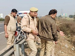 রাস্তায় সিসিটিভি লাগিয়ে সেনার গতিবিধির খবর পাকিস্তানে পাঠানোর ছক! নেটওয়ার্কের পর্দাফাঁস, ধৃত ২২