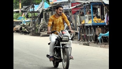 First-time offenders are fined ₹1,000 while repeat offenders face a steep ₹10,000 penalty. (REPRESENTATIVE PIC) First-time offenders are fined ₹1,000 while repeat offenders face a steep ₹10,000 penalty. (REPRESENTATIVE PIC)