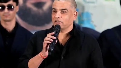 Dil Raju: థియేటర్లు ఇవ్వలేదని దిల్ రాజును ఏసుకుంటారు.. కండిషన్స్ అప్లై అని ముందే చెప్పా: గాయపడ్డ సింహంపై దిల్ రాజు Dil Raju: థియేటర్లు ఇవ్వలేదని దిల్ రాజును ఏసుకుంటారు.. కండిషన్స్ అప్లై అని ముందే చెప్పా: గాయపడ్డ సింహంపై దిల్ రాజు