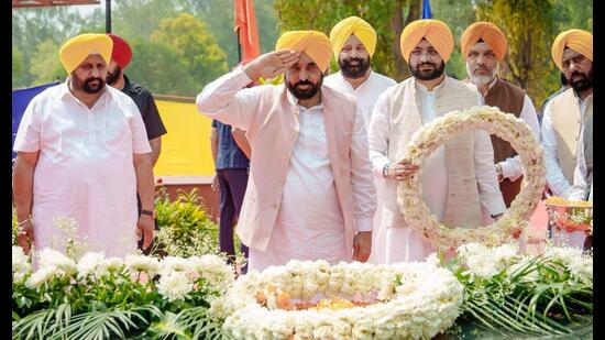 He reiterated his government’s commitment to building a “Rangla Punjab” (vibrant Punjab) inspired by their vision. (HT Photo)